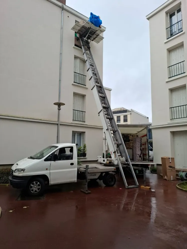 2024-12-05 12.14.53